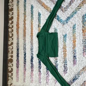 GREEN SQAURE NECK CROP TOP